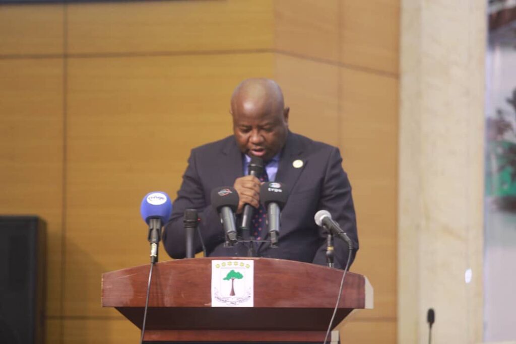 90c3b170-8af3-4c7b-932f-9d98c197410f