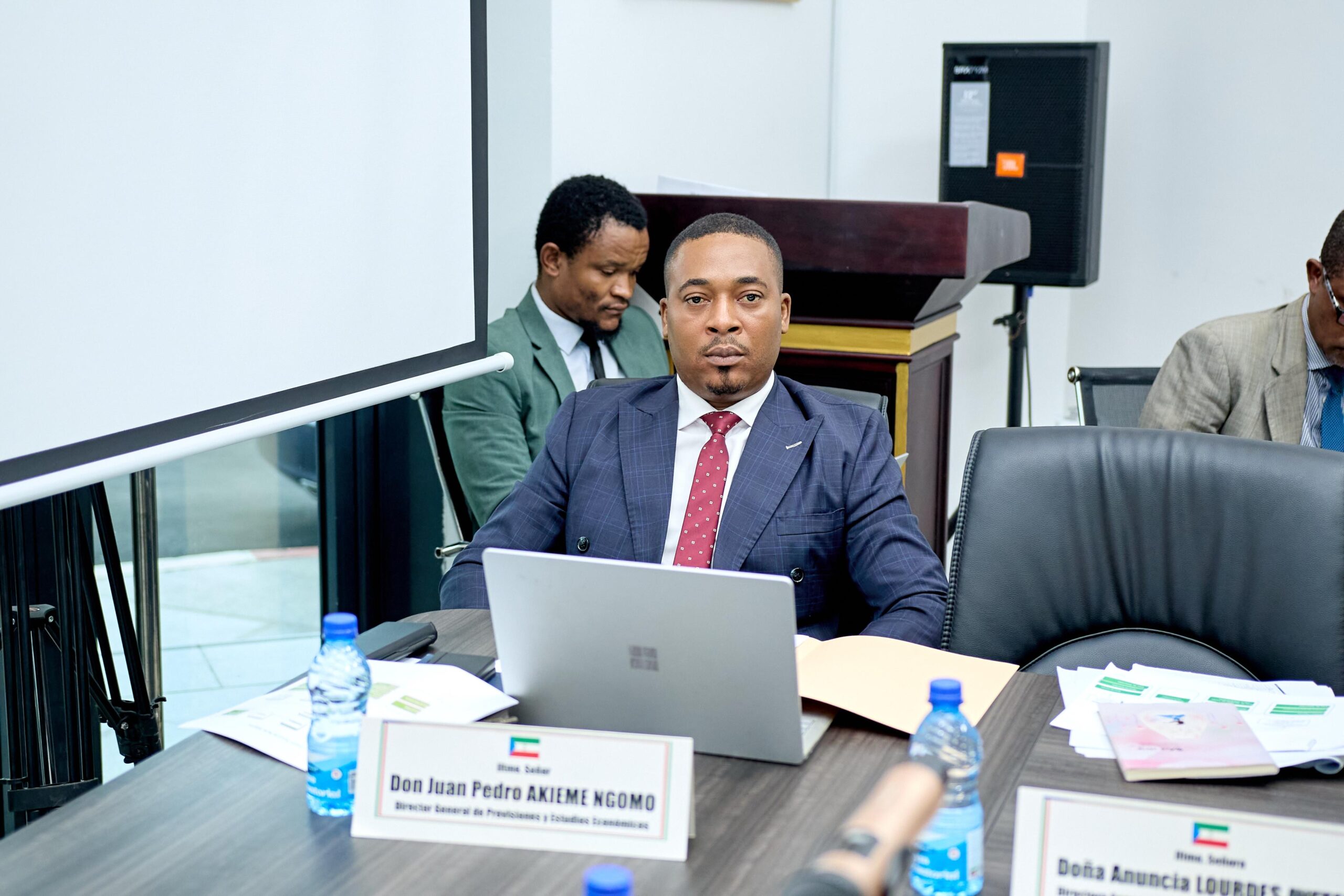 21b357a9-752a-478d-b984-89a89f7bb788