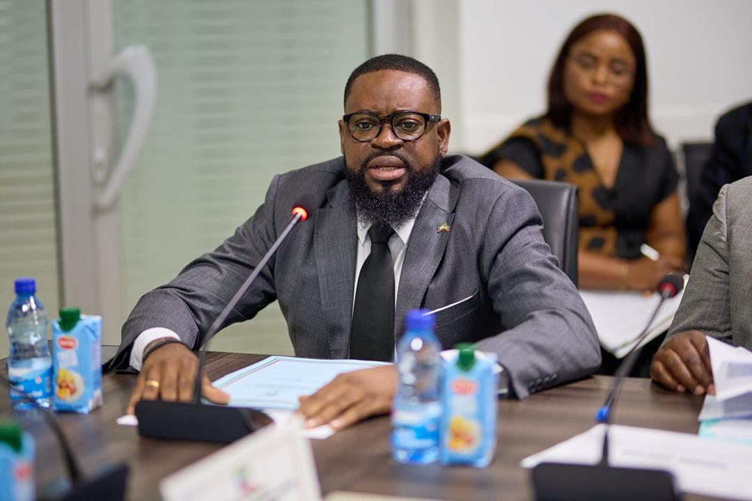 c90efb2d-3d5f-4070-98ab-60acf86d39ba