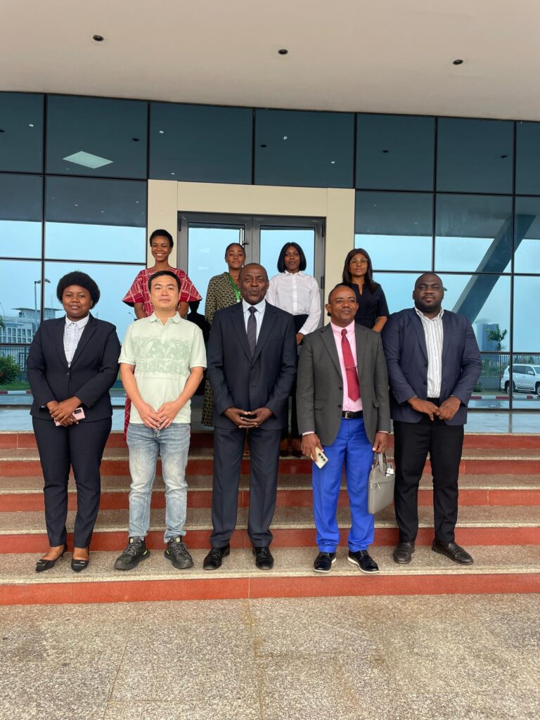 El CNDES se reúne con la Farmacia La Roca en el marco de la elaboración de la Memoria Anual 2025,