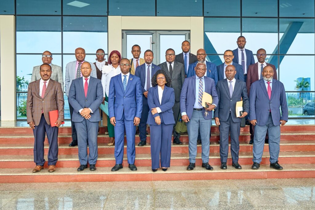 El CNDES mantiene una reunión de concertación con la Caja Autónoma de Amortización de la Deuda Pública de la Tesorería General del Estado, en el marco de la elaboración de la Memoria Anual 2025