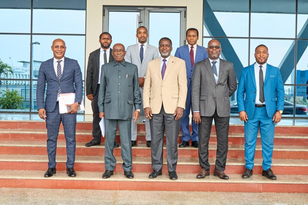 El CNDES se reúne con los directos de SIDUNEA de cara a la elaboración de la Memoria Anual 2025.