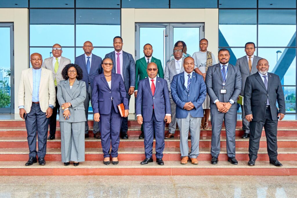 El CNDES se reúne con el BEAC para reforzar el análisis económico de la Memoria Anual 2025